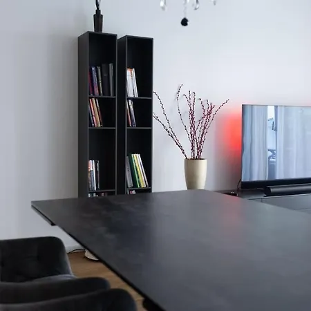 Apartment Luxus-wohnung, 2 Terrassen, Zentral, Parkplatz