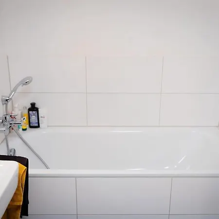 Luxus-wohnung, 2 Terrassen, Zentral, Parkplatz Apartment Düsseldorf