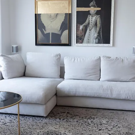 Luxus-wohnung, 2 Terrassen, Zentral, Parkplatz Apartment *
