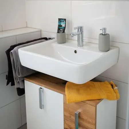 Luxus-wohnung, 2 Terrassen, Zentral, Parkplatz Apartment *