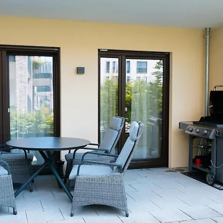 Luxus-wohnung, 2 Terrassen, Zentral, Parkplatz Dusseldorf
