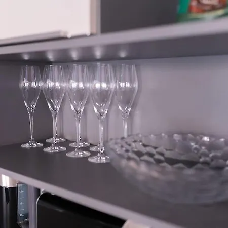 Luxus-wohnung, 2 Terrassen, Zentral, Parkplatz Dusseldorf